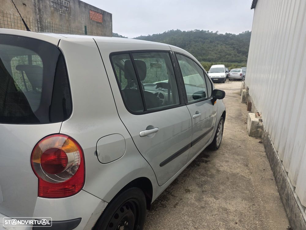 Renault Modus 2005 photo 2