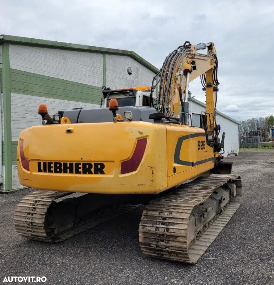 Liebherr R926 - 4