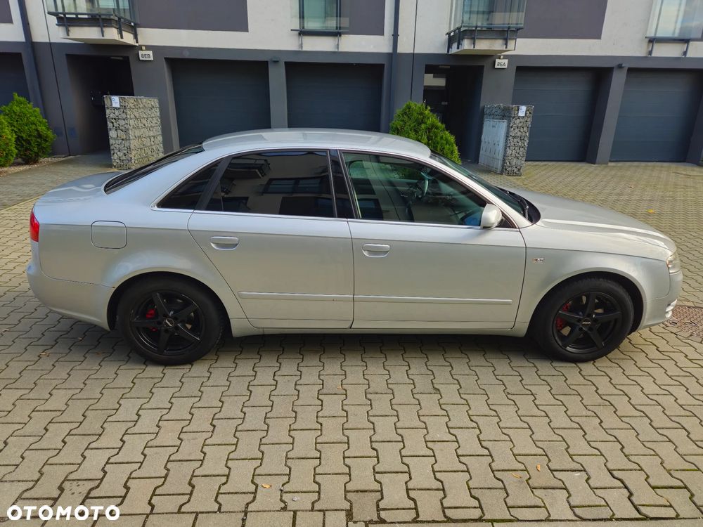 Audi A4 Limousine - 7