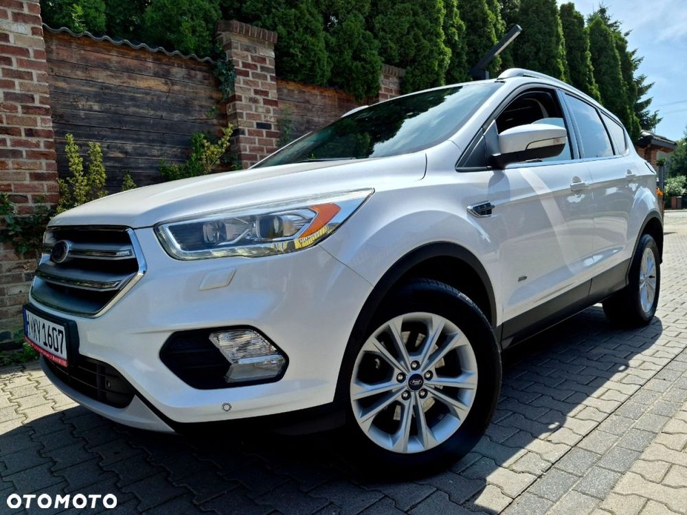 Ford Kuga - 2
