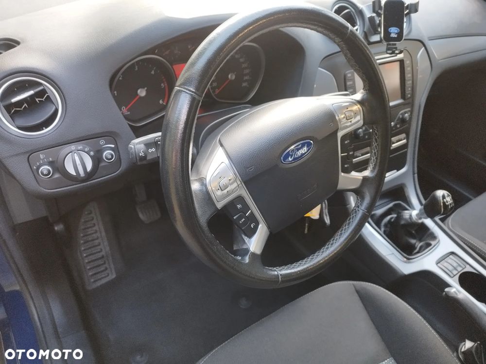 Ford Mondeo 2.0 TDCi Titanium X - 16