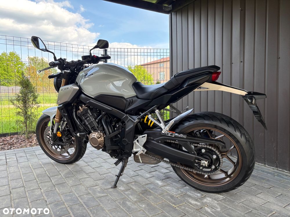 Honda CB - 24