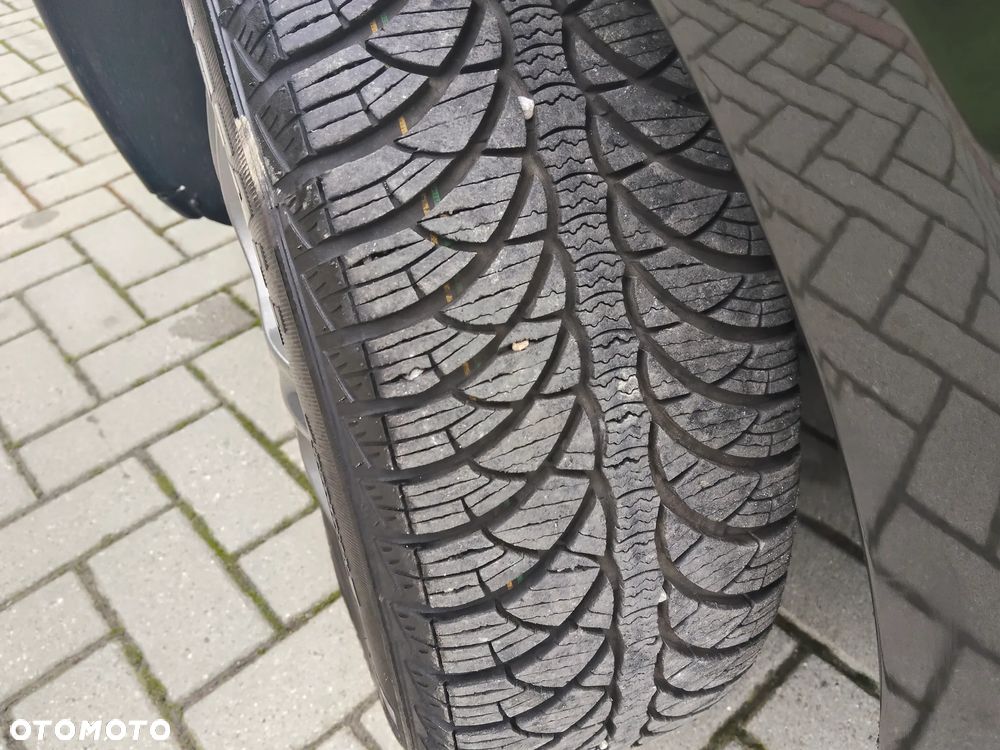 Renault Clio 1.2 16V 75 Experience - 21