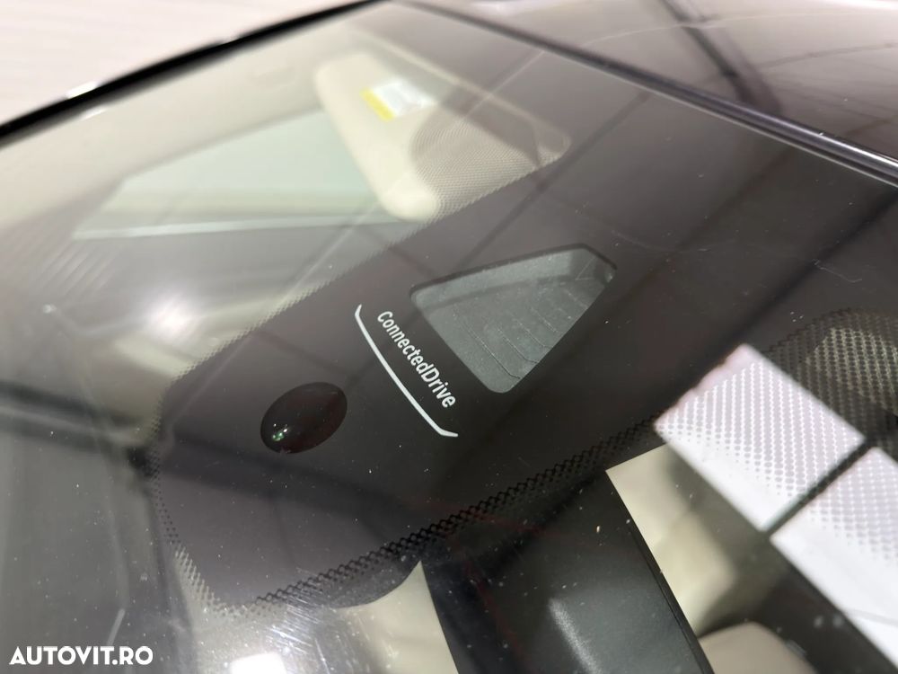 BMW Seria 5 520d Aut. - 27