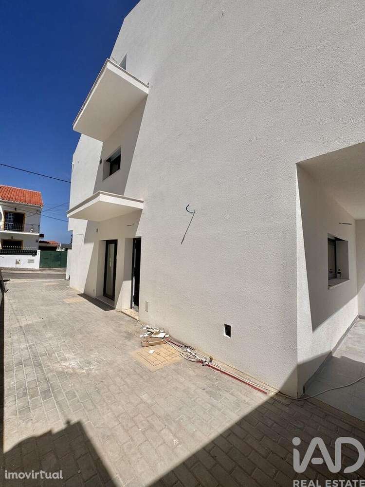 Casa / Villa T3 em Quinta do Conde de 135,00 m2 - Grande imagem: 3/12