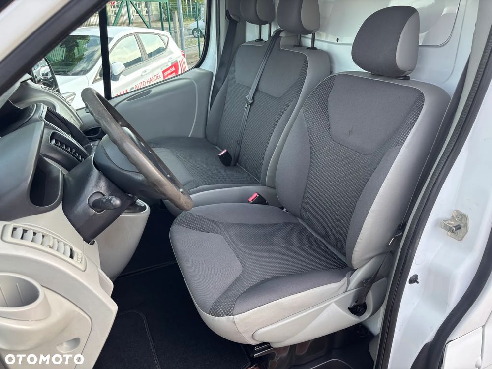 Opel VIVARO - 12