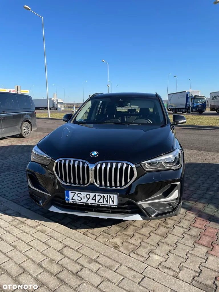BMW X1 sDrive18i xLine - 2
