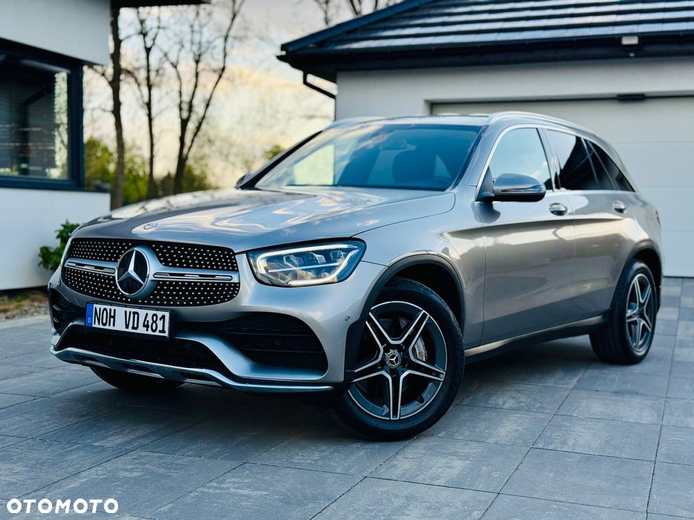 Mercedes-Benz GLC 250 4Matic 9G-TRONIC AMG Line - 34