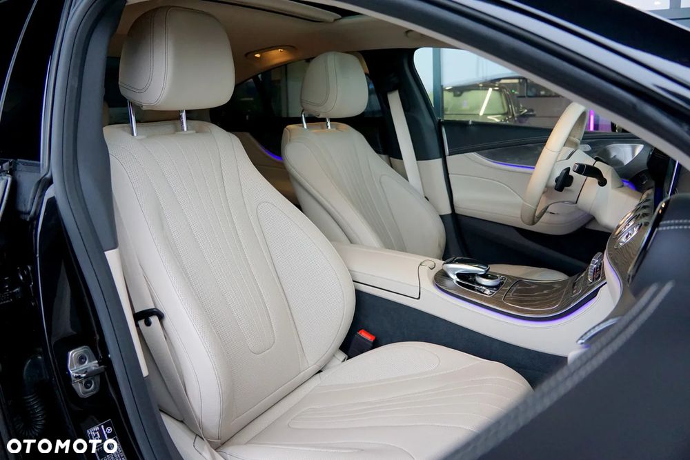 Mercedes-Benz CLS - 25