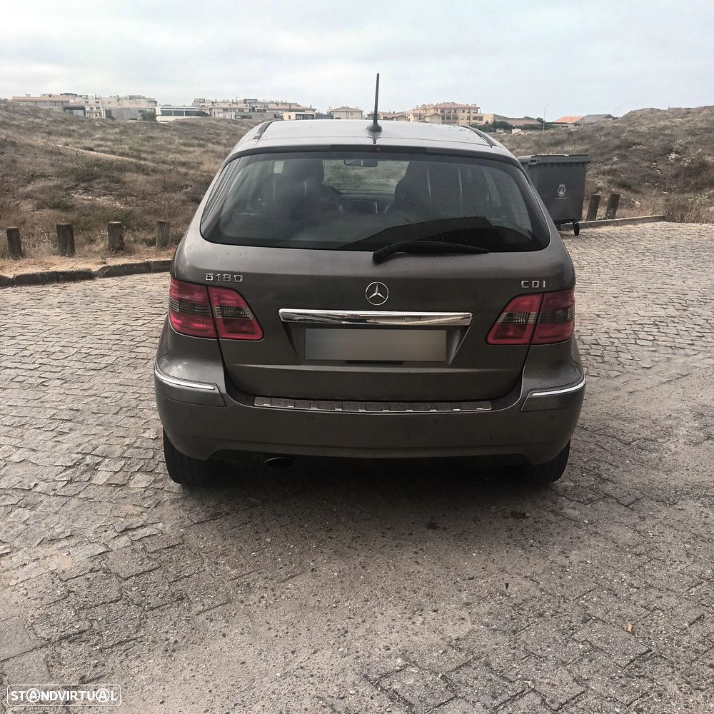 Mercedes-Benz B 180 CDI - 4