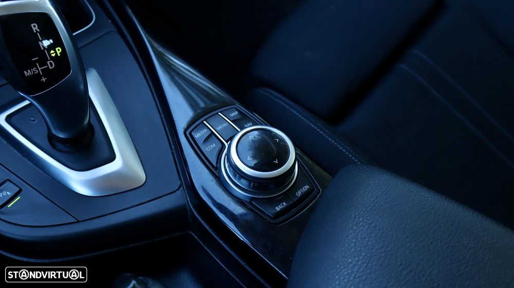BMW 116 d Line Sport Auto - 42