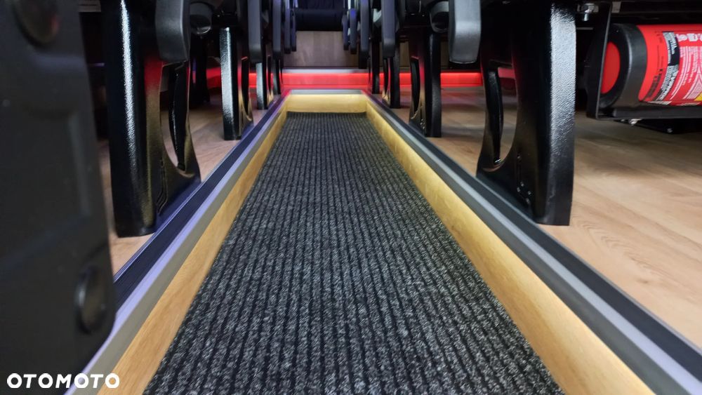 Mercedes-Benz Sprinter Eurobus - 9