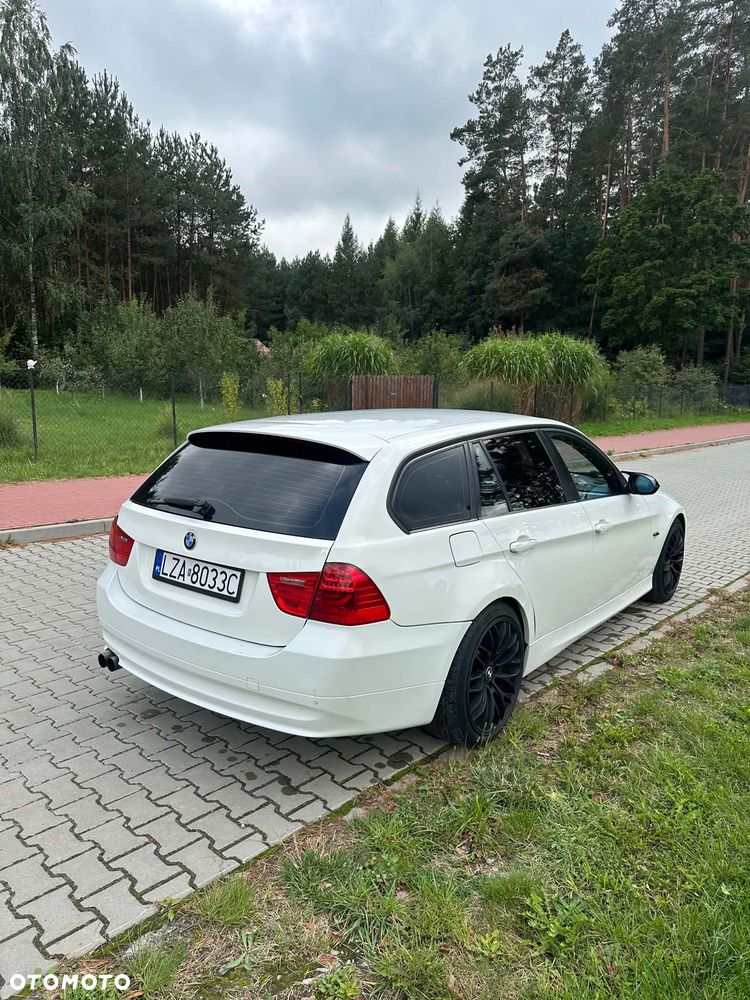 BMW Seria 3 320d - 5