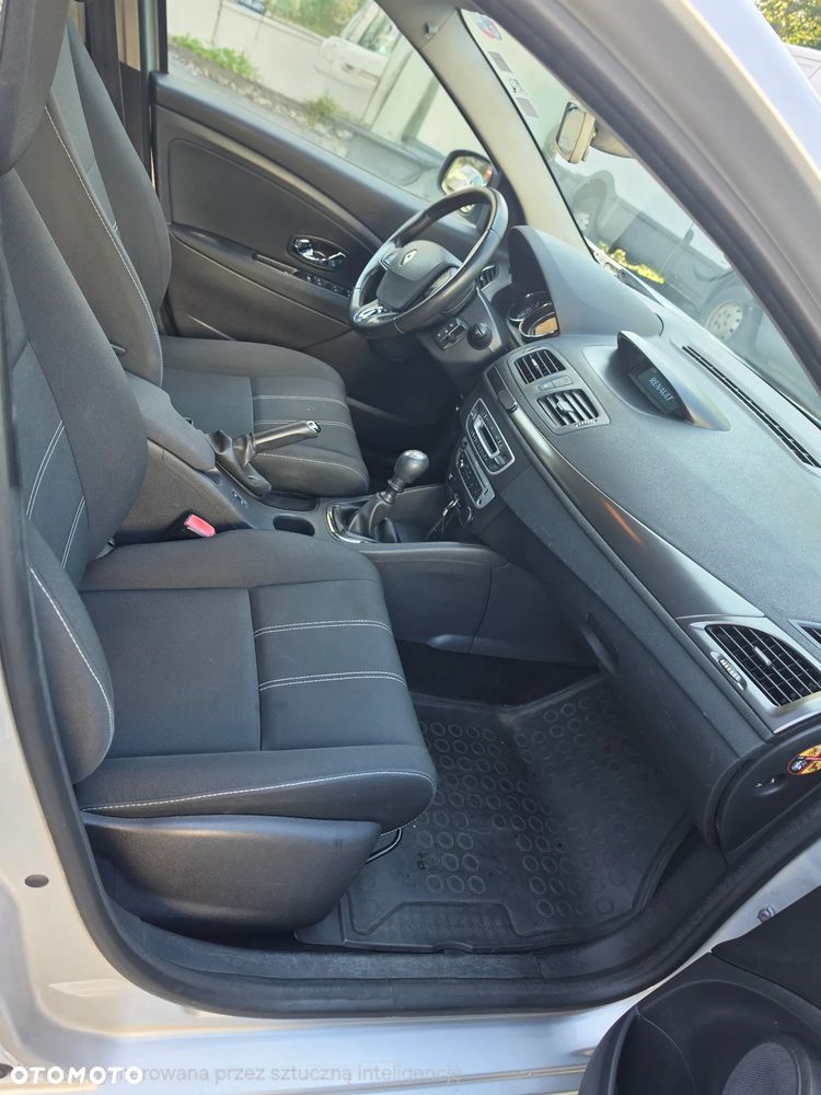 Renault Megane - 9
