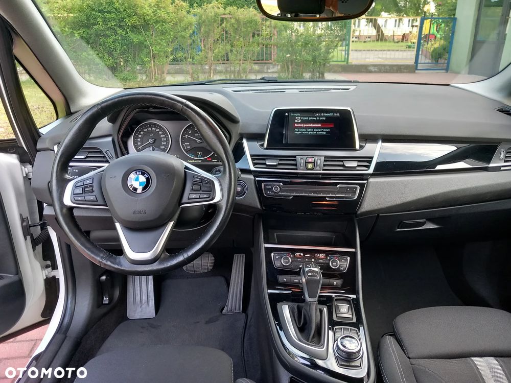 BMW Seria 2 ver-225e-xdrive-active-tourer - 9