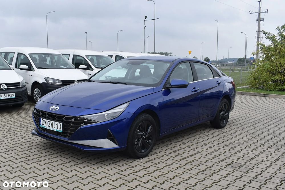Hyundai Elantra 1.6 Smart CVT - 3