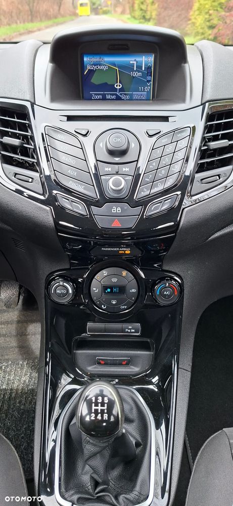 Ford Fiesta - 9