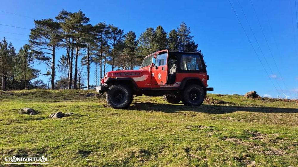 Jeep Wrangler 2.5 Sport Hard Top - 4