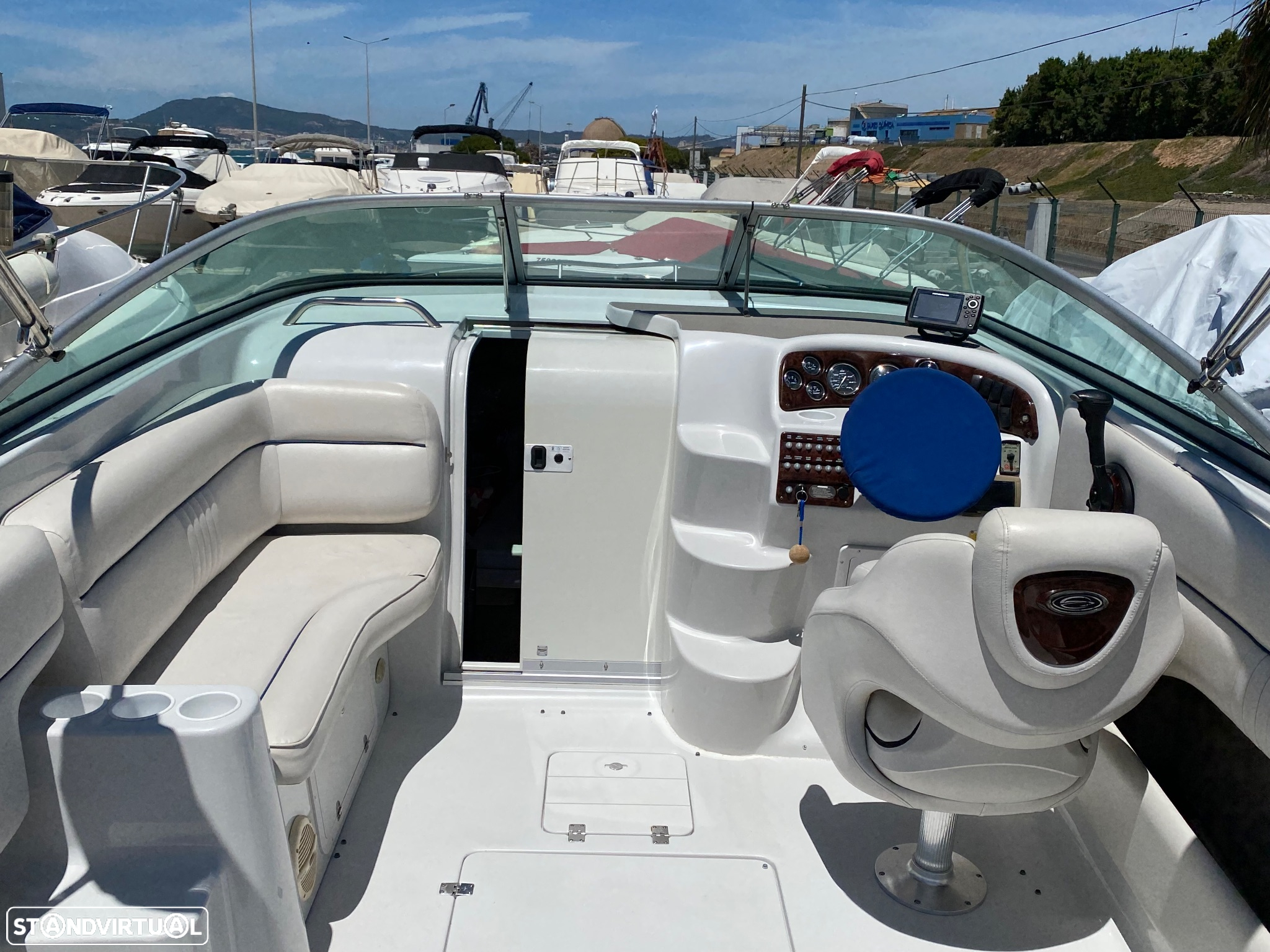 Crownline 235 CCR - 10