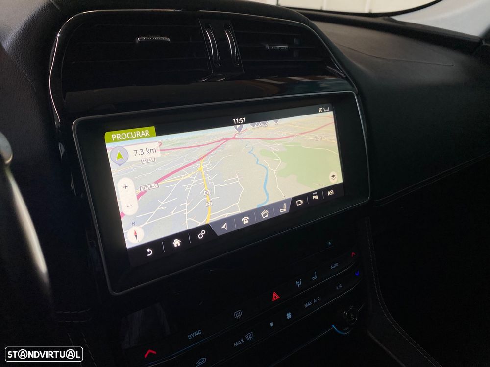 Jaguar F-Pace 2.0 i4D R-Sport AWD Aut. - 15