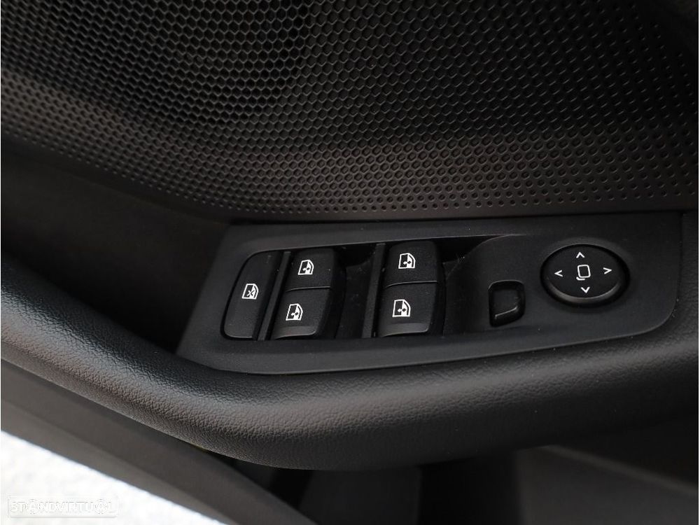 BMW 118 i Corporate Edition Auto - 23