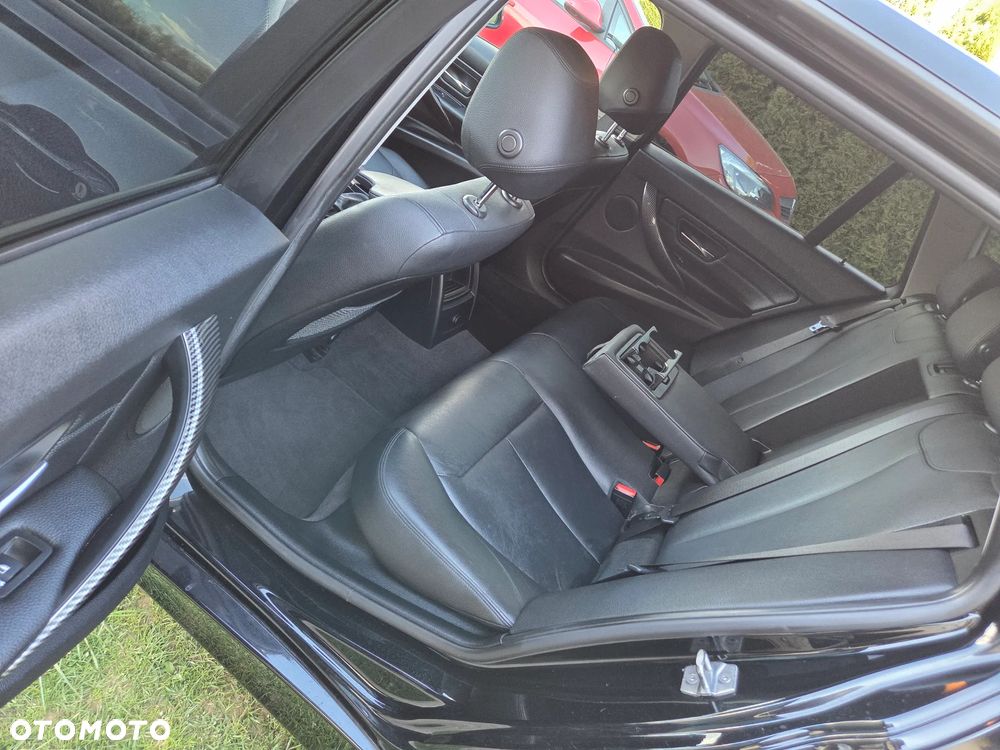 BMW Seria 3 320d Edition M Sport Shadow - 14