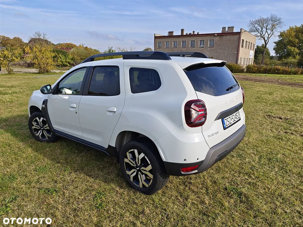 Dacia Duster 2023 photo 2