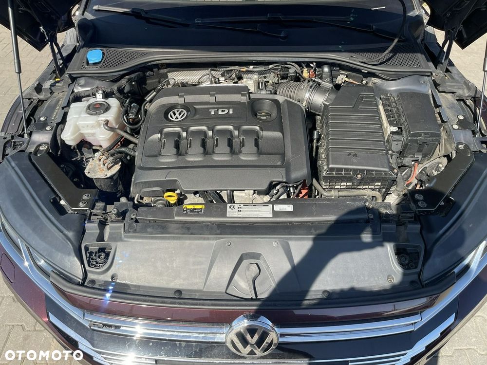 Volkswagen Arteon 2.0 TDI SCR 4Motion DSG R-Line Edition - 16