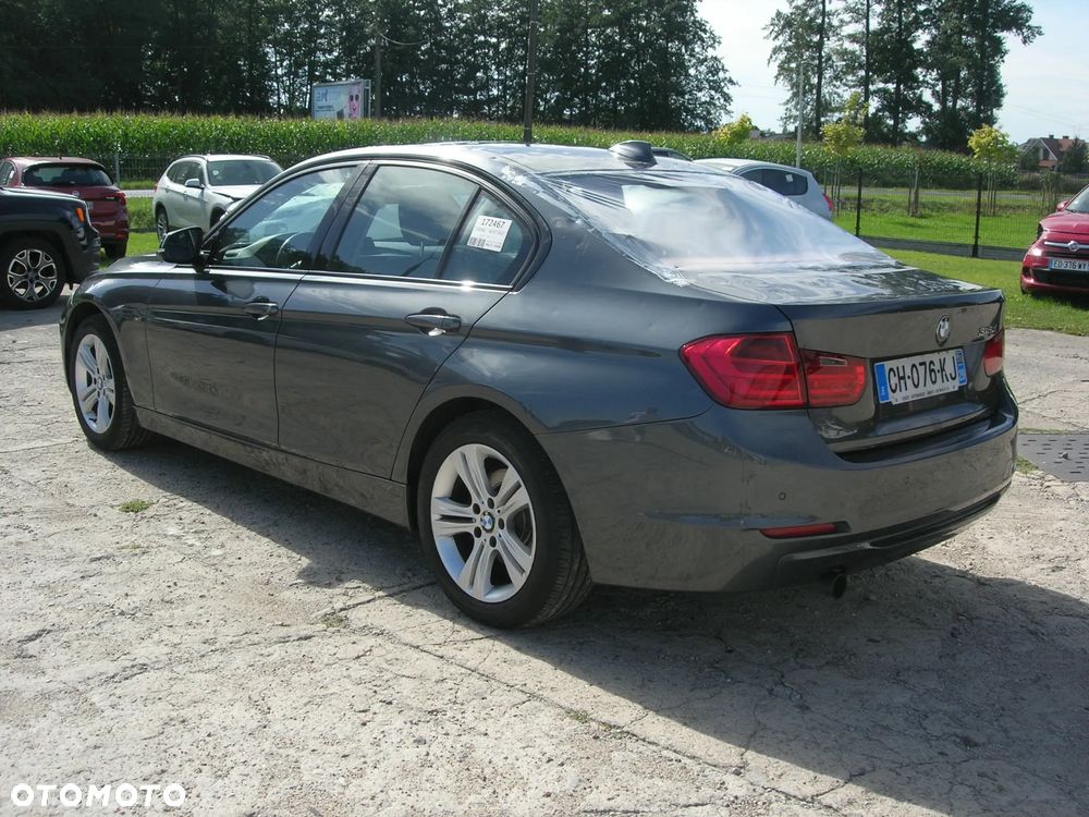 BMW Seria 3 316d Sport Line - 6
