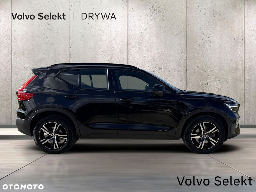 Volvo XC 40 B3 Plus Dark - 8