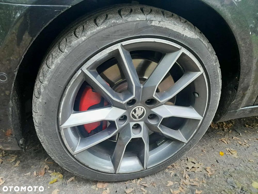 Skoda Octavia 2.0 TDI RS DSG - 29