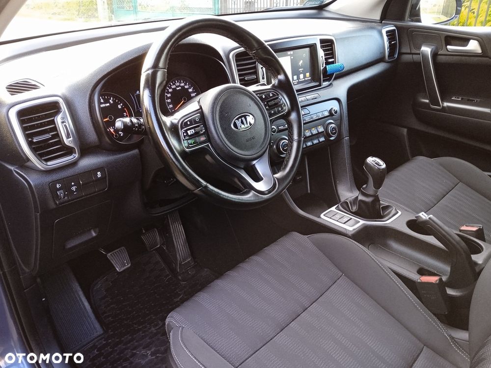 Kia Sportage 1.6 GDI Black Edition 2WD - 9