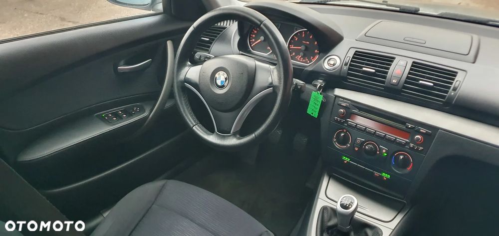 BMW Seria 1 - 23