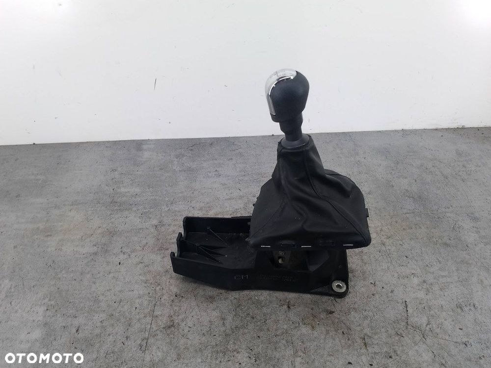 LEWAREK ZMIANY BIEGÓW OPEL VECTRA C 012992703  GM 1.8 16V - 1