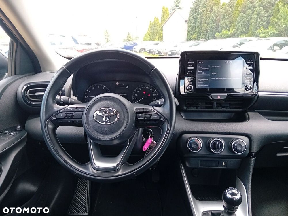 Toyota Yaris - 11