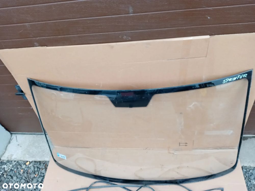 Szyba czołowa przód przednia uszczelka Mercedes Spriter 95-06r - 4