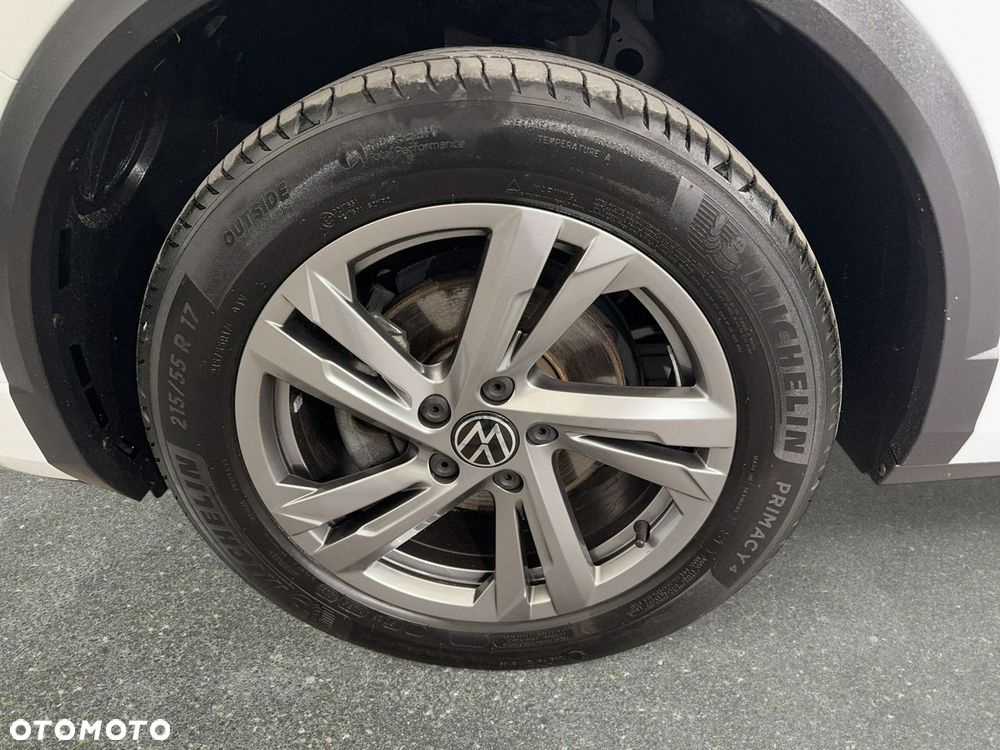 Volkswagen T-Roc - 10