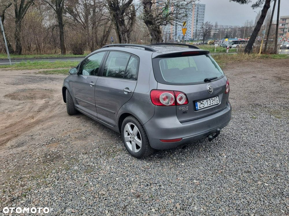 Volkswagen Golf Plus 1.2 TSI Comfortline - 4