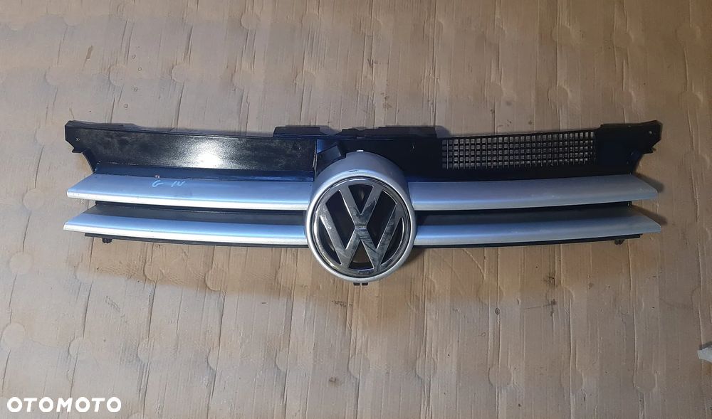 Atrapa chlodnicy VW golf IV  1J0853651H - 1