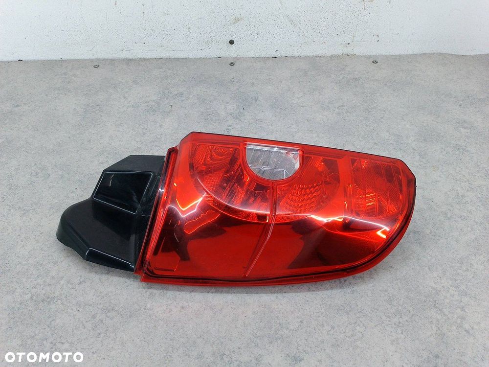 LAMPA TYLNA LEWA MITSUBISHI COLT VI FL ( 2008-2012 ) HATCHBACK - 4