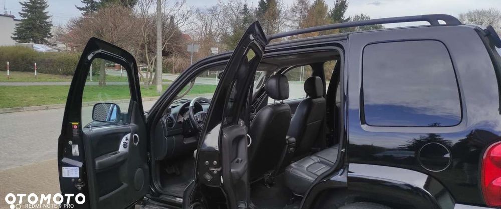 Jeep Cherokee - 21