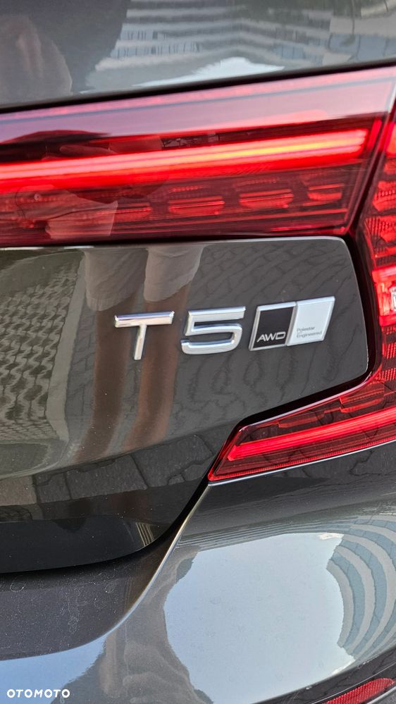 Volvo S60 T5 AWD R-Design - 17