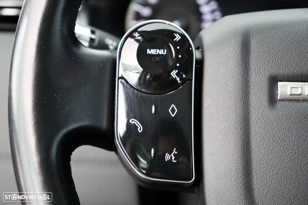 Land Rover Discovery Sport P300e Dynamic SE - 19
