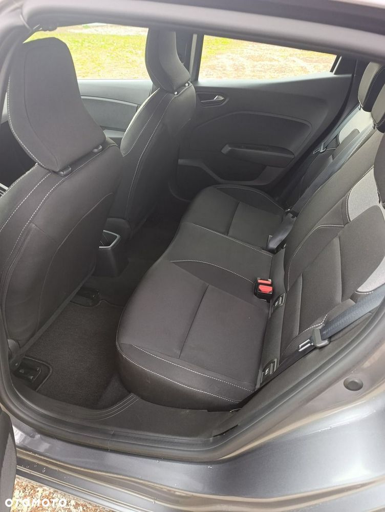Renault Clio - 16