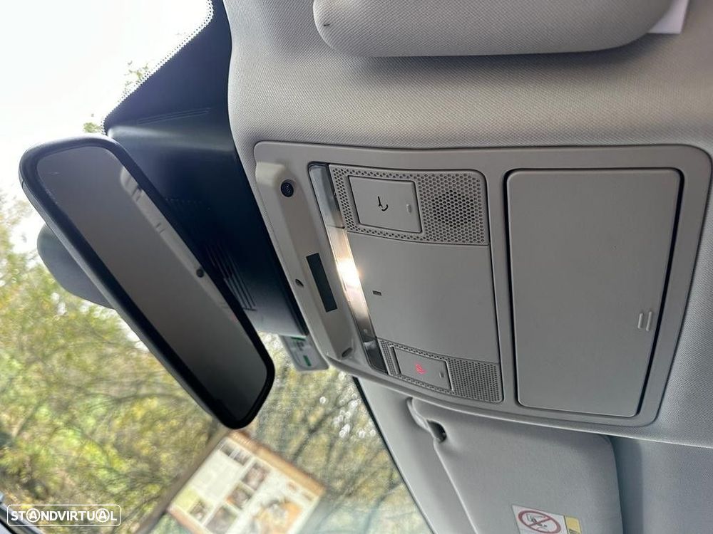 Land Rover Range Rover Evoque 2.0 D150 AWD R-Dynamic Auto - 39