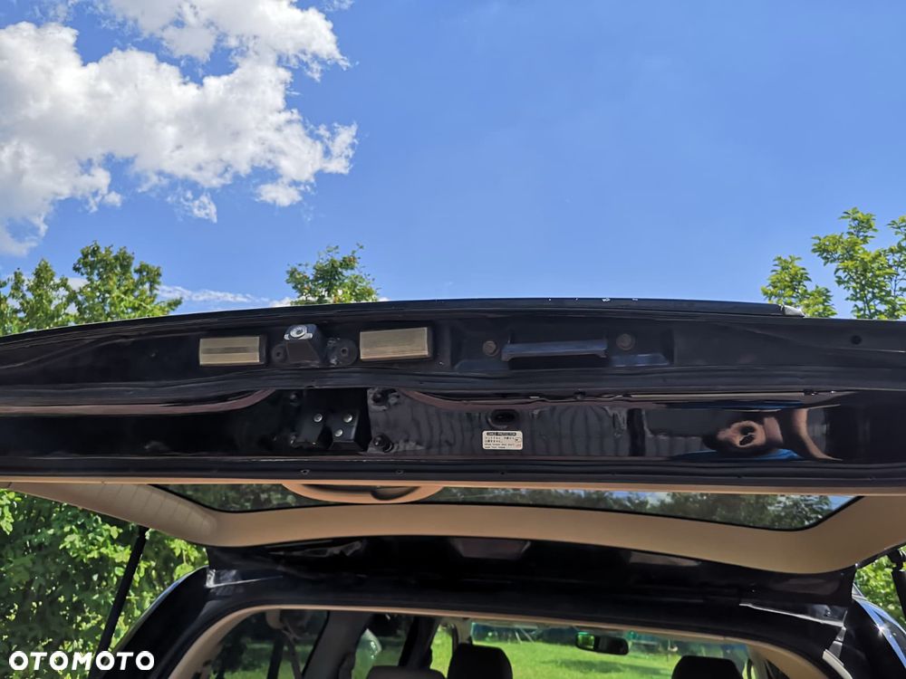 Toyota Land Cruiser - 29