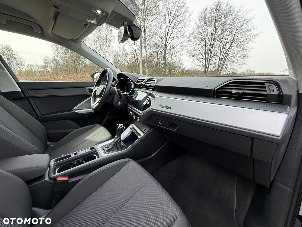 Audi Q3 35 TFSI mHEV S tronic - 23