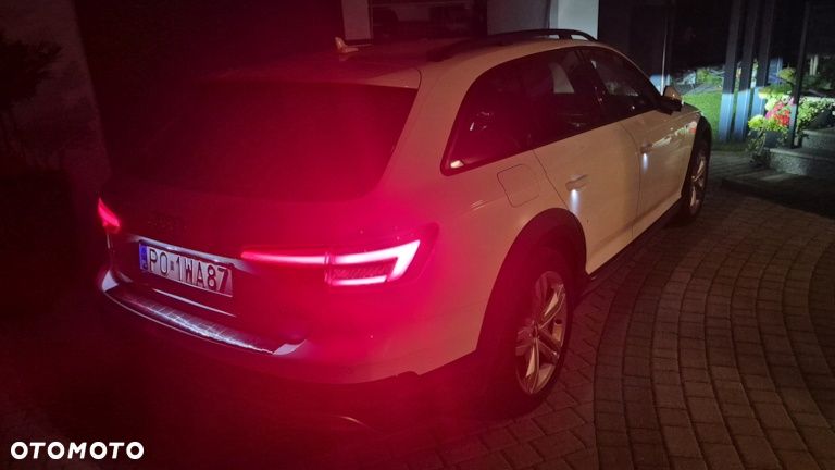 Audi A4 Allroad 2.0 TDI Quattro S tronic - 12