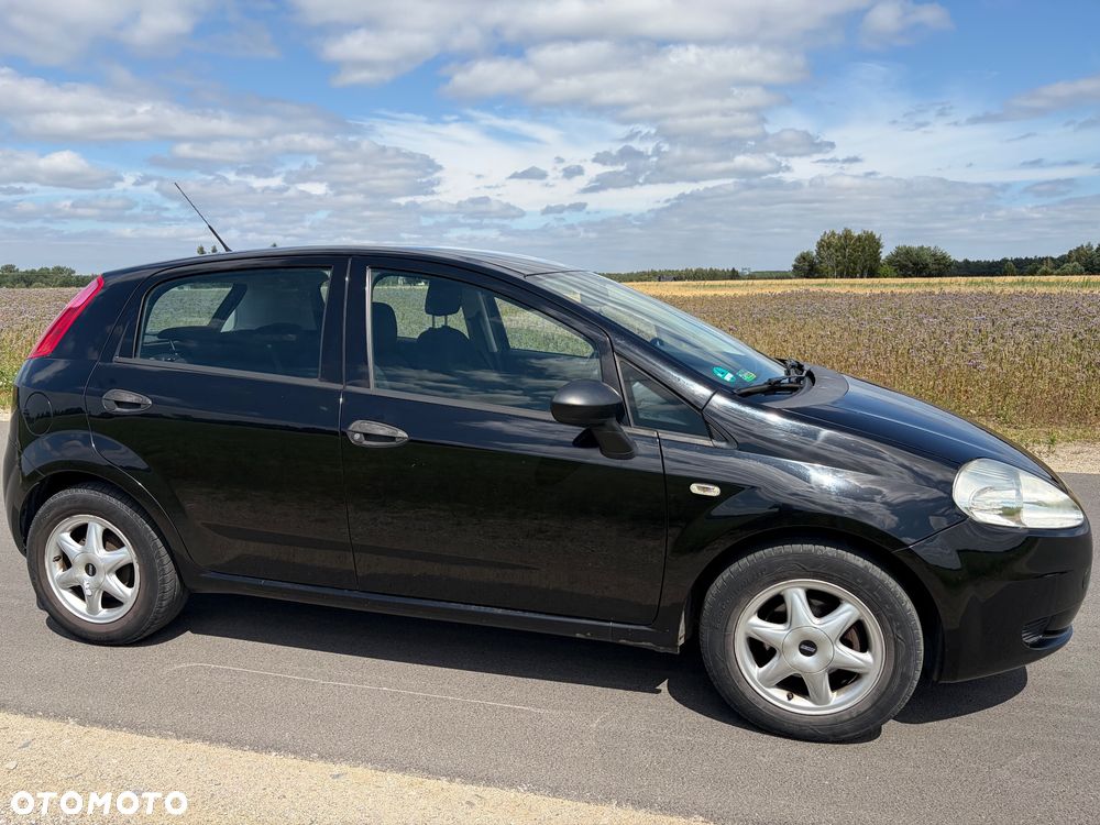 Fiat Grande Punto - 8
