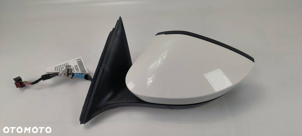 LUSTERKO LEWE SKODA OCTAVIA IV - 2